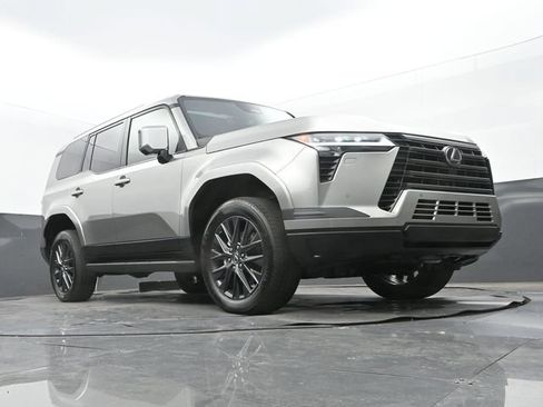 Used 2024 Lexus GX 550 w/ Cold Area Package AWD/4WD image 26