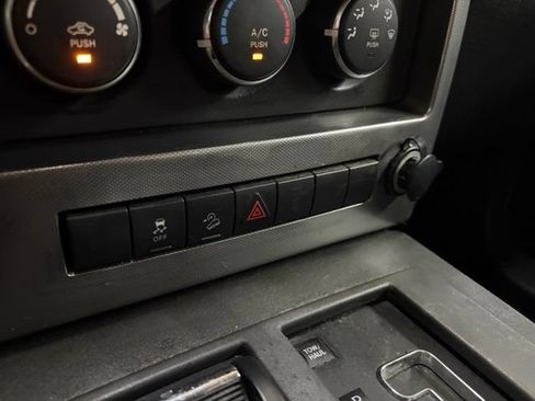 Used 2011 Jeep Liberty Sport AWD/4WD image 33