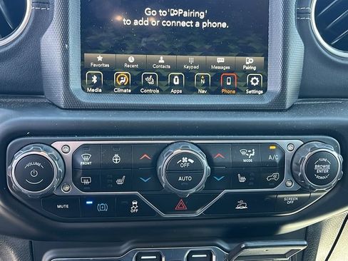 Used 2023 Jeep Wrangler Unlimited Sahara w/ Cold Weather Group AWD/4WD image 16