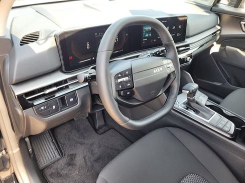 New 2026 Kia Sportage LX FWD image 9