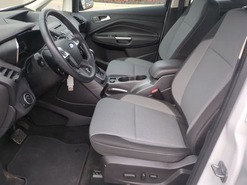 Used 2017 Ford C-MAX SE image 16