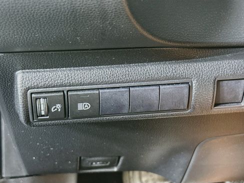 Used 2021 Toyota Corolla LE FWD image 16