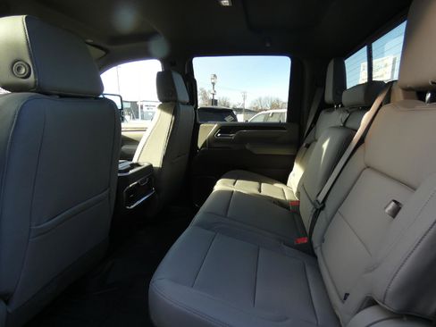 New 2026 GMC Sierra 2500 SLT w/ SLT Premium Package image 13