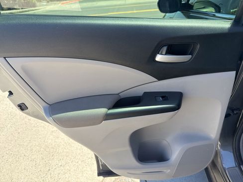 Used 2013 Honda CR-V LX image 18