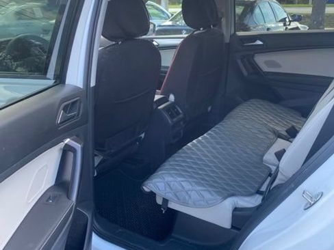 Used 2022 Volkswagen Tiguan S FWD image 8