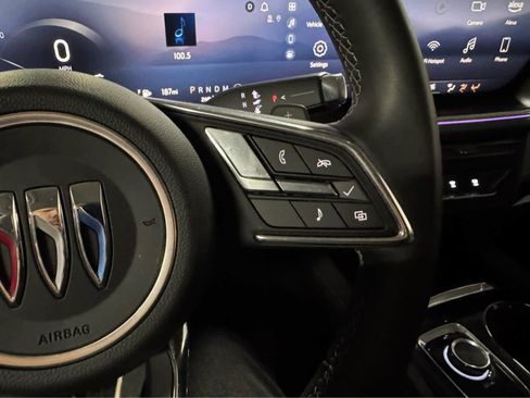 Certified 2025 Buick Envision Preferred image 21