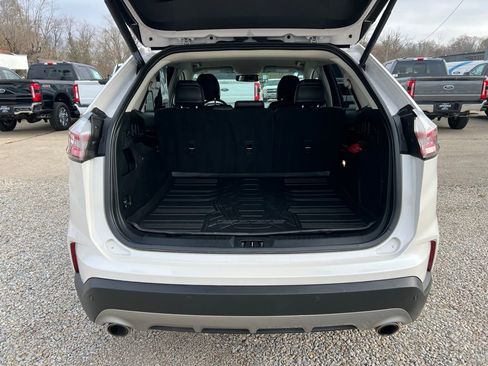 Used 2019 Ford Edge Titanium image 17