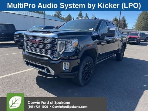Used 2022 GMC Sierra 2500 Denali w/ Denali Black Diamond Edition image 5