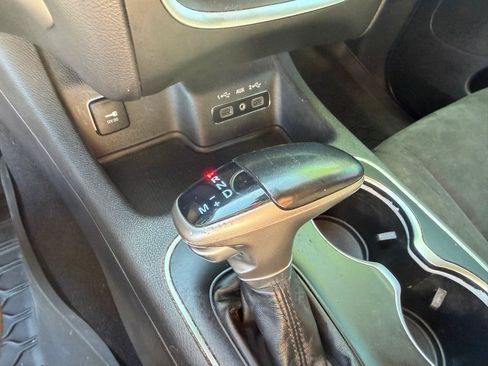 Used 2020 Dodge Durango SXT w/ 3rd Row Seating Group RWD image 40