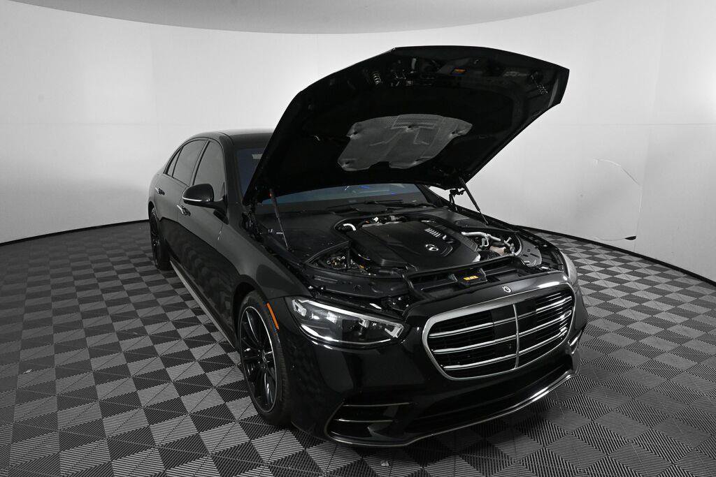 Certified 2025 Mercedes-Benz S 580 4MATIC Sedan image 32