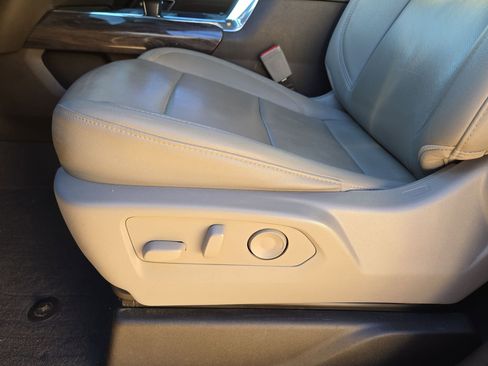 Used 2023 Chevrolet Silverado 1500 LTZ image 17