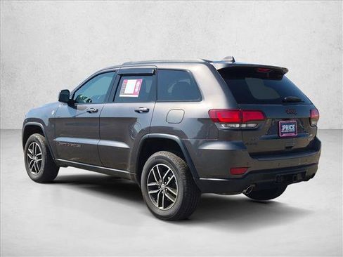 Used 2017 Jeep Grand Cherokee Trailhawk AWD/4WD image 7