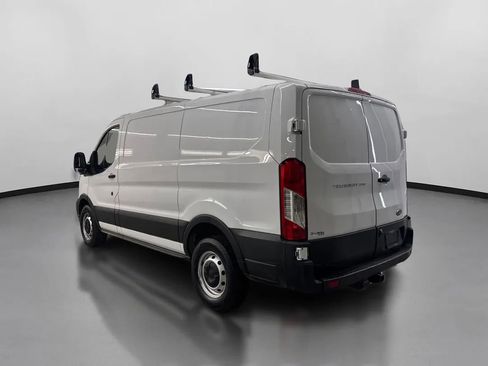 Used 2022 Ford Transit 250 Low Roof RWD image 7