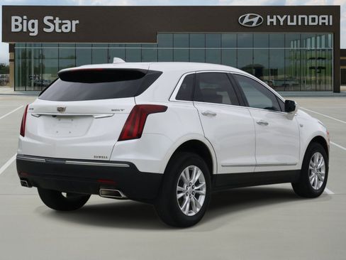 Used 2021 Cadillac XT5 Luxury w/ LPO, Floor Liner Package FWD image 4