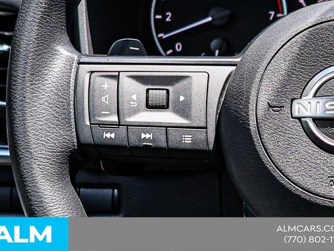 Used 2024 Nissan Rogue SV FWD image 26