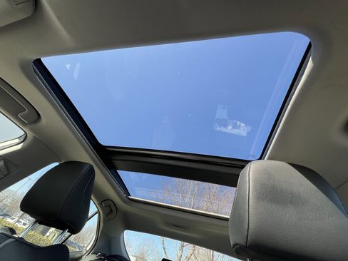 Used 2019 Toyota Camry XSE image 29