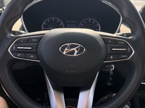 Used 2020 Hyundai Santa Fe SE image 19