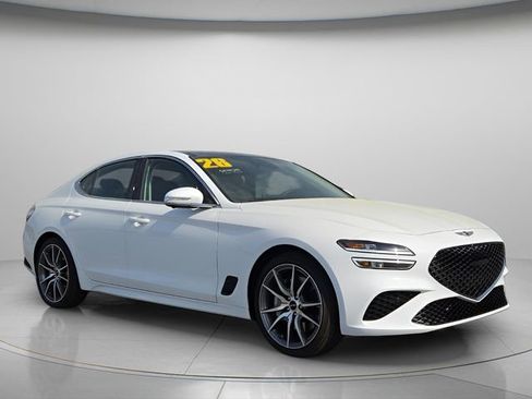 Used 2026 Genesis G70 2.5T Prestige image 8