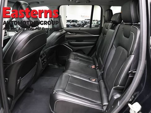 Used 2023 Jeep Grand Cherokee 4WD 4xe w/ Luxury Tech Group II image 24