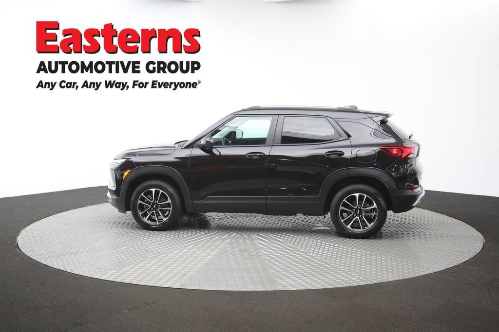 Used 2026 Chevrolet TrailBlazer LT w/ LT Cold Weather Package AWD/4WD image 60