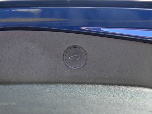 Used 2022 Tesla Model 3 Standard Range RWD image 38