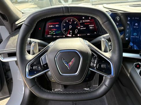 Used 2024 Chevrolet Corvette Stingray Premium Cpe w/ Z51 Performance Package RWD image 19