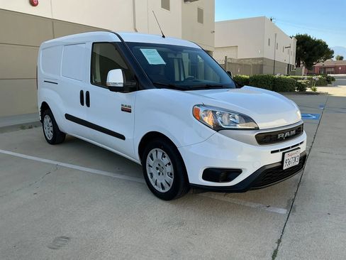 Used 2021 RAM ProMaster City Tradesman SLT FWD image 3