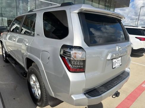 Used 2022 Toyota 4Runner SR5 RWD image 3