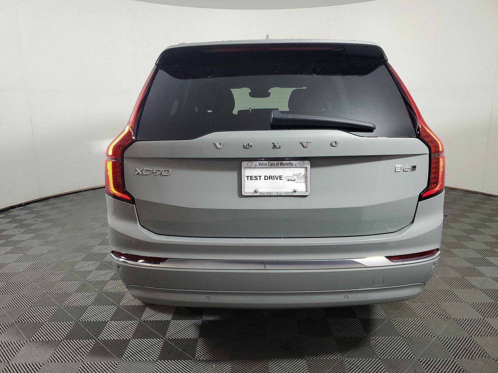 Certified 2026 Volvo XC90 B6 Plus AWD/4WD image 5