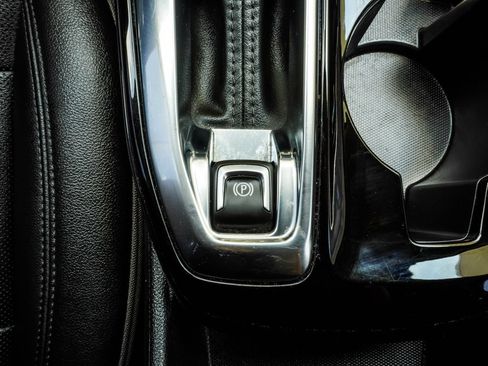 Used 2024 Chevrolet Trax ACTIV w/ Sunroof Package FWD image 21