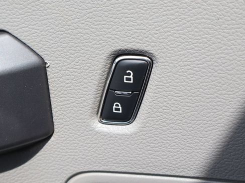 Used 2019 Ford F250 XLT AWD/4WD image 19