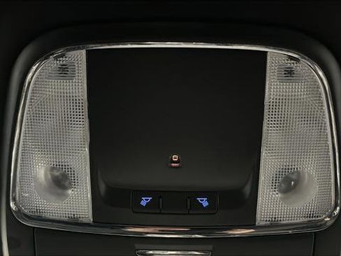 Used 2016 Jeep Grand Cherokee Laredo 75th Anniversary image 30