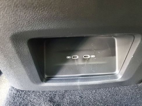 New 2026 Volkswagen Atlas Cross Sport SE image 14