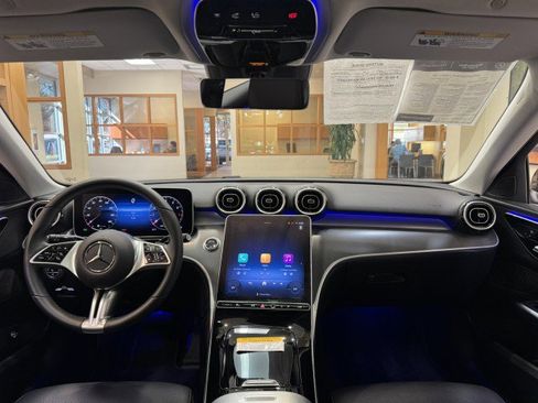 Used 2025 Mercedes-Benz C 300 Sedan image 7