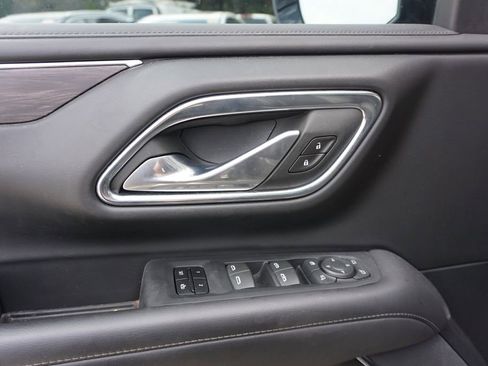 Used 2024 Chevrolet Tahoe Z71 w/ Luxury Package image 4