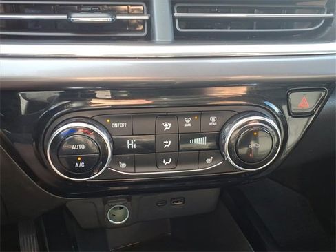 Used 2025 Chevrolet Trax ACTIV w/ Driver Confidence Package image 26