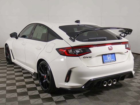 Used 2026 Honda Civic Type R image 9