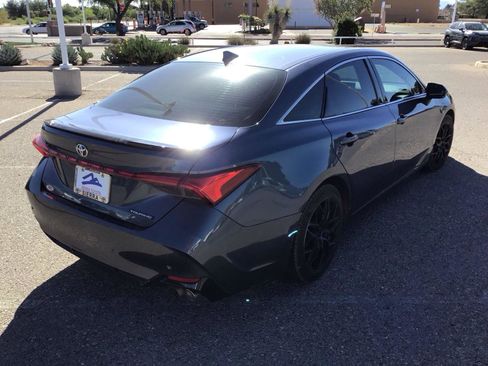 Used 2019 Toyota Avalon Touring w/ Advanced Safety Package FWD image 5