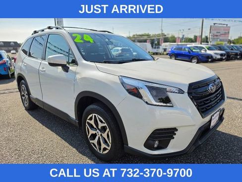 Used 2024 Subaru Forester Premium AWD/4WD image 7