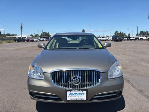 Used 2011 Buick Lucerne CXL FWD image 2