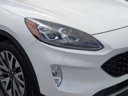 Used 2020 Ford Escape Titanium AWD/4WD image 10