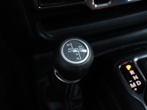 Used 2024 Jeep Wrangler Unlimited AWD/4WD image 20