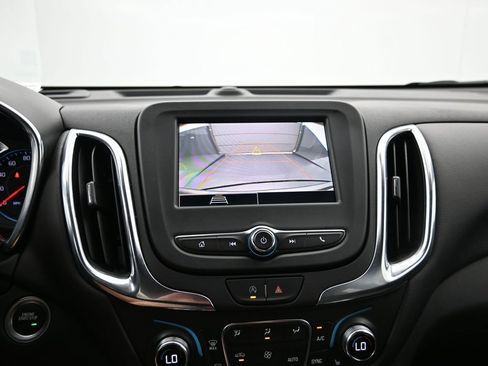 Used 2024 Chevrolet Equinox LT image 17