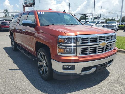 Used 2015 Chevrolet Silverado 1500 LTZ Z71 w/ LTZ Plus Package AWD/4WD image 8