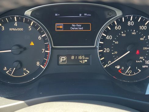 Used 2015 Nissan Altima 2.5 SL w/ Moonroof Package FWD image 11