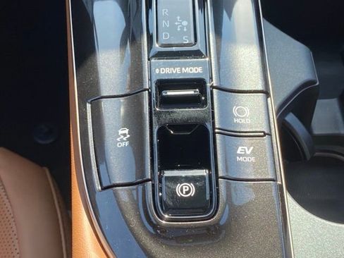New 2026 Toyota Crown Signia AWD/4WD image 21