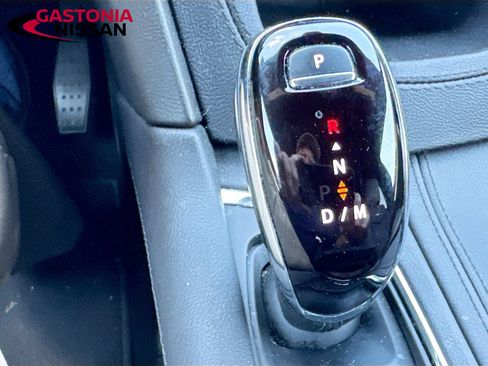 Used 2023 Cadillac XT5 Premium Luxury w/ Technology Package FWD image 22