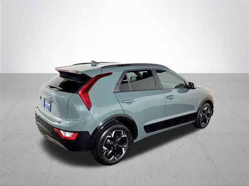 Used 2024 Kia Niro Wind w/ Wind Preserve Package FWD image 6