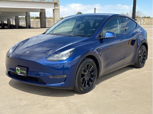 Used 2021 Tesla Model Y Long Range AWD/4WD image 3