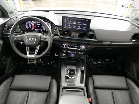 Used 2023 Audi SQ5 Prestige image 28